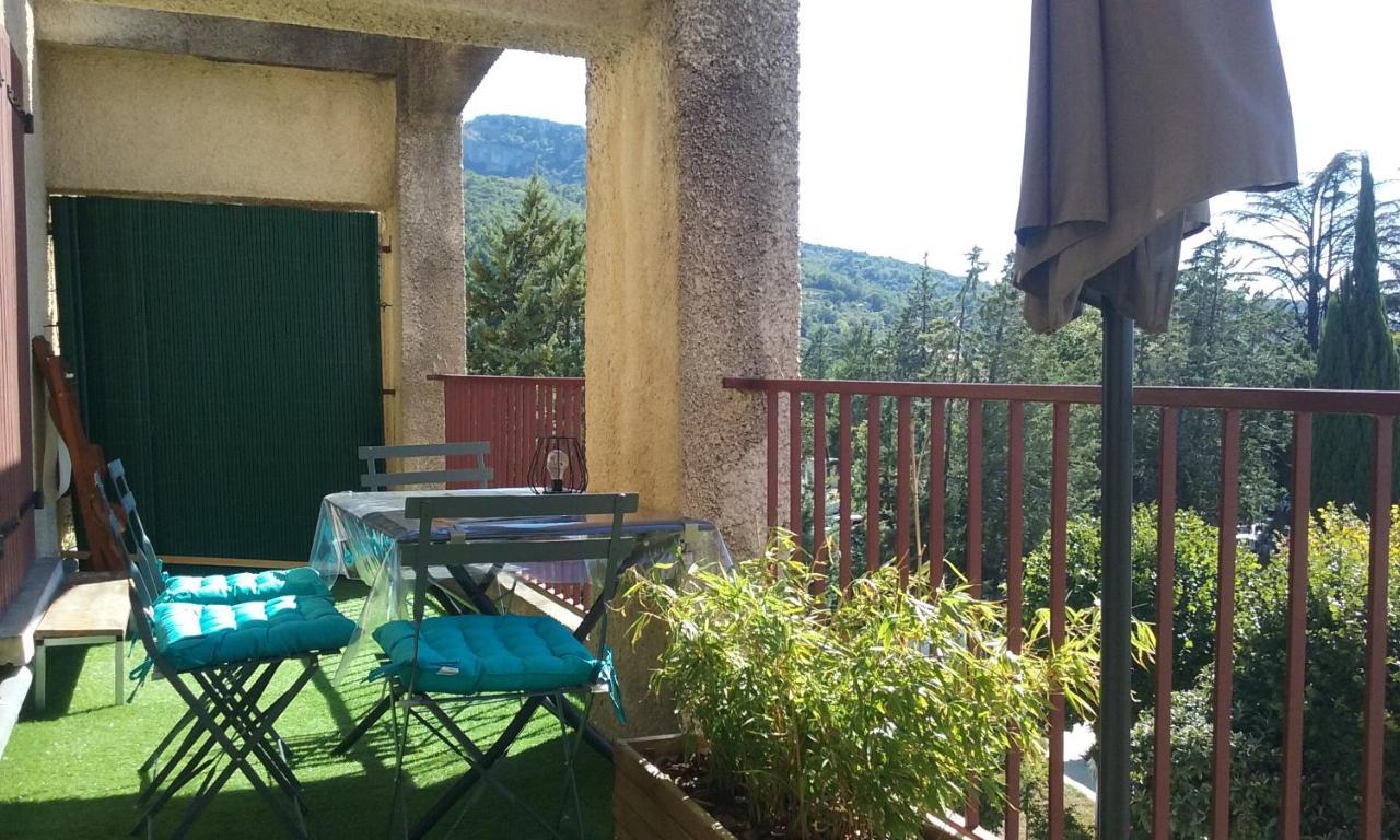 Appartement Climatise Avec Terrasse Au Coeur De Ньон Экстерьер фото