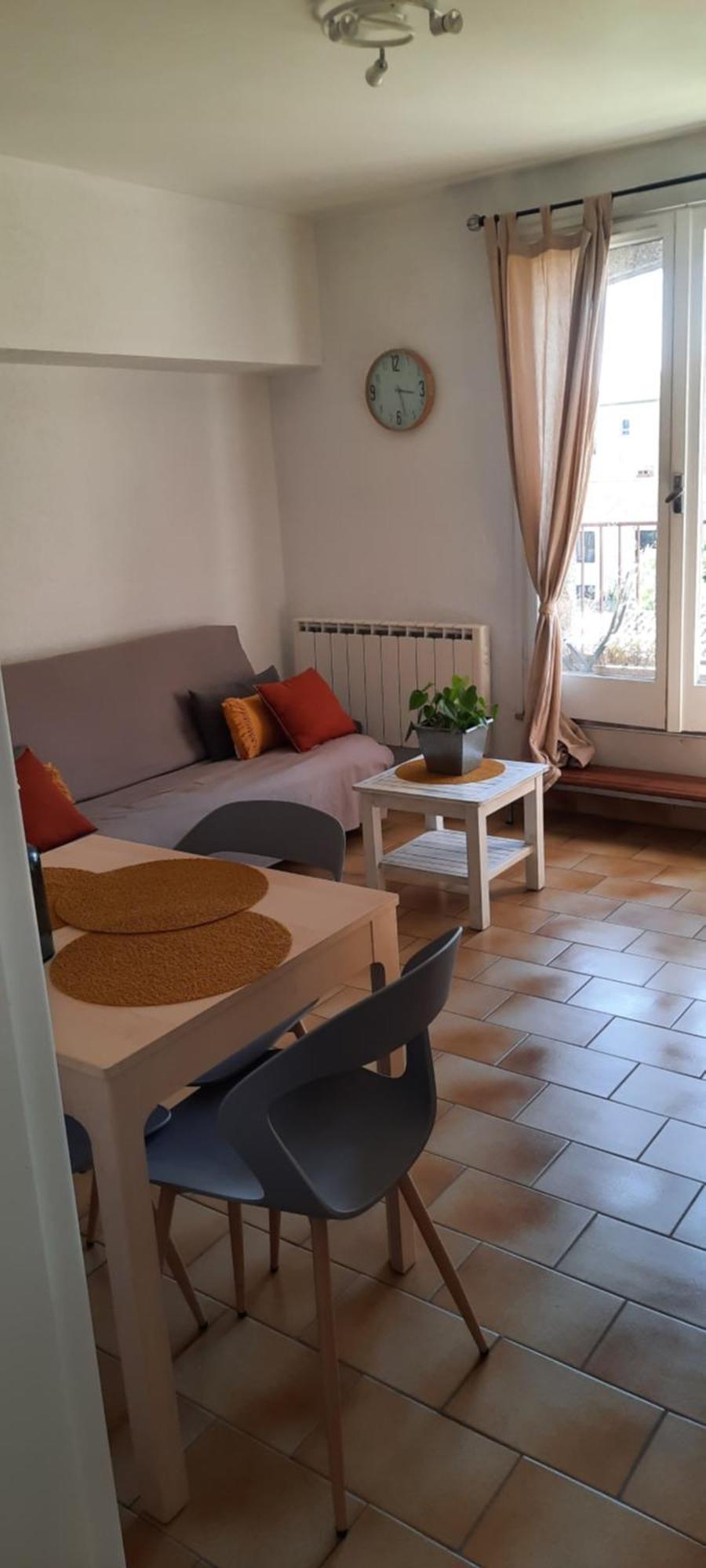 Appartement Climatise Avec Terrasse Au Coeur De Ньон Экстерьер фото